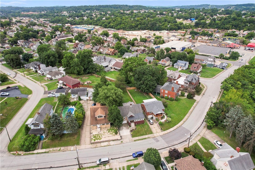 240 Tyler Ave, Washington, PA 15301