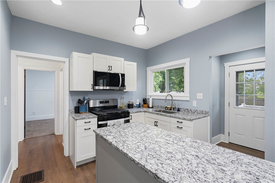 240 Tyler Ave, Washington, PA 15301
