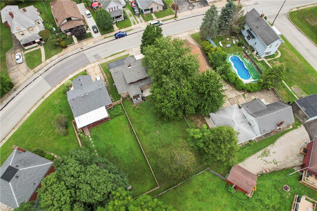 240 Tyler Ave, Washington, PA 15301
