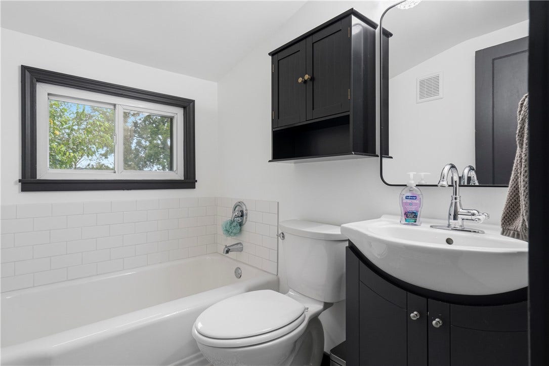 240 Tyler Ave, Washington, PA 15301