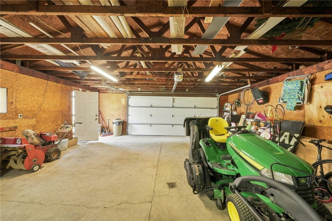 209 Thornwood Ave, Scottdale, PA 15683