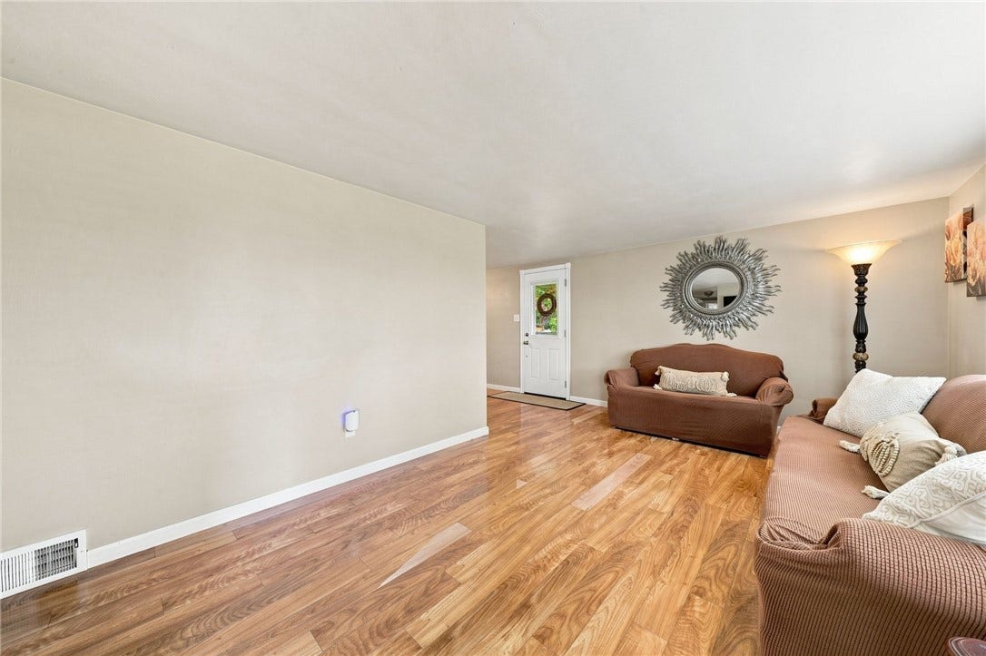 209 Thornwood Ave, Scottdale, PA 15683