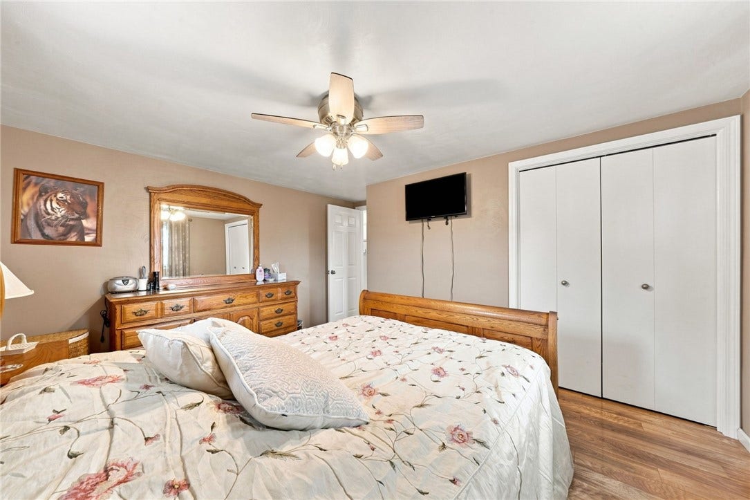 209 Thornwood Ave, Scottdale, PA 15683