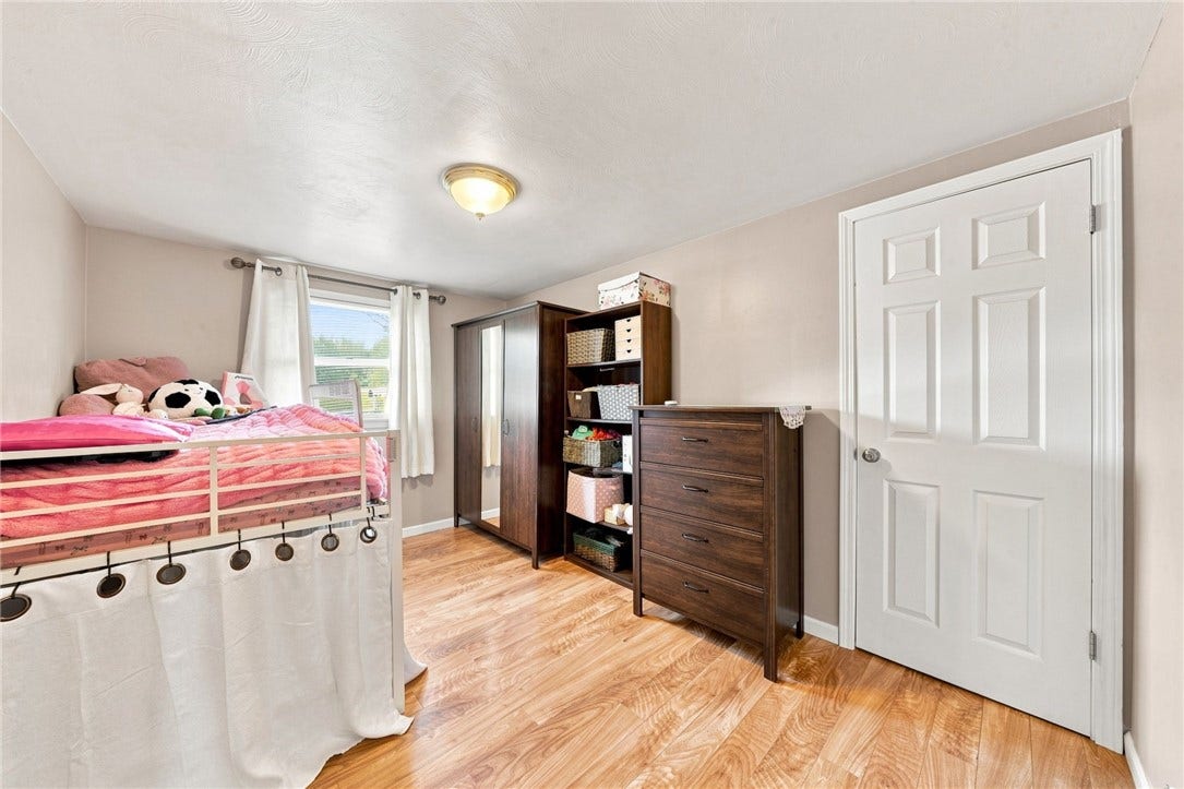 209 Thornwood Ave, Scottdale, PA 15683
