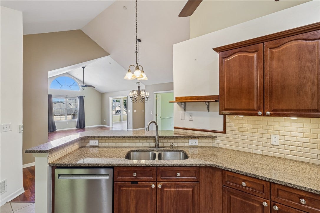 2501 Golf Course Drive, #2501, Washington, PA 15301