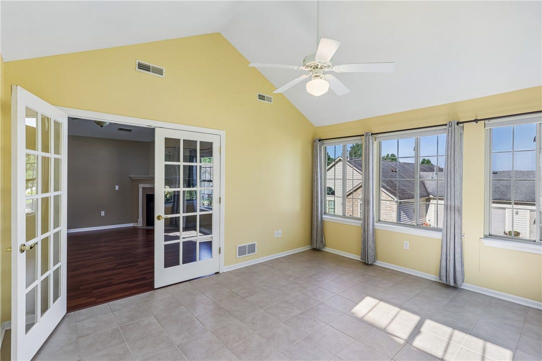 2501 Golf Course Drive, #2501, Washington, PA 15301