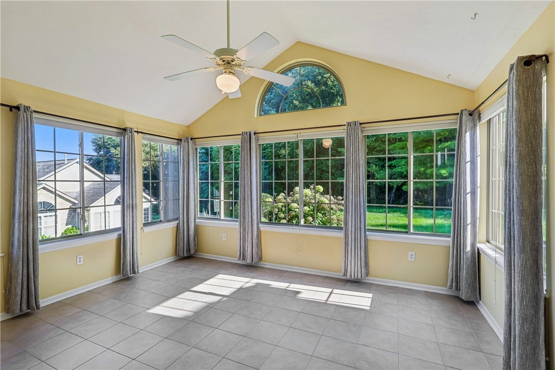 2501 Golf Course Drive, #2501, Washington, PA 15301