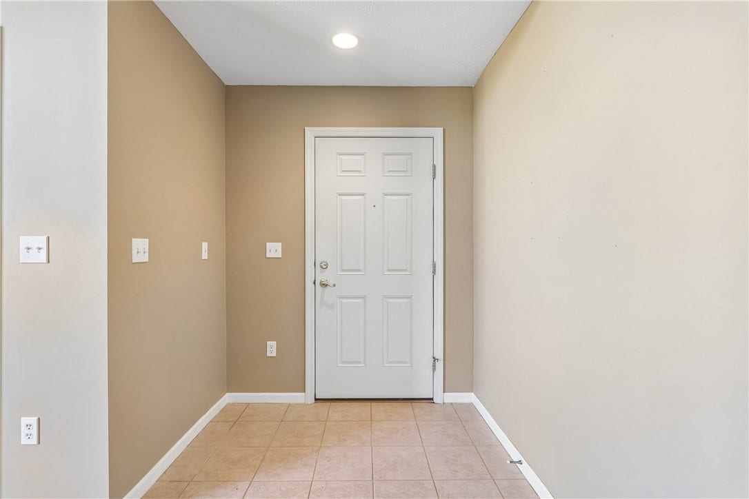 2501 Golf Course Drive, #2501, Washington, PA 15301