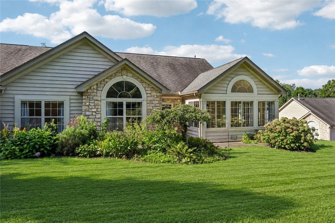 2501 Golf Course Drive, #2501, Washington, PA 15301