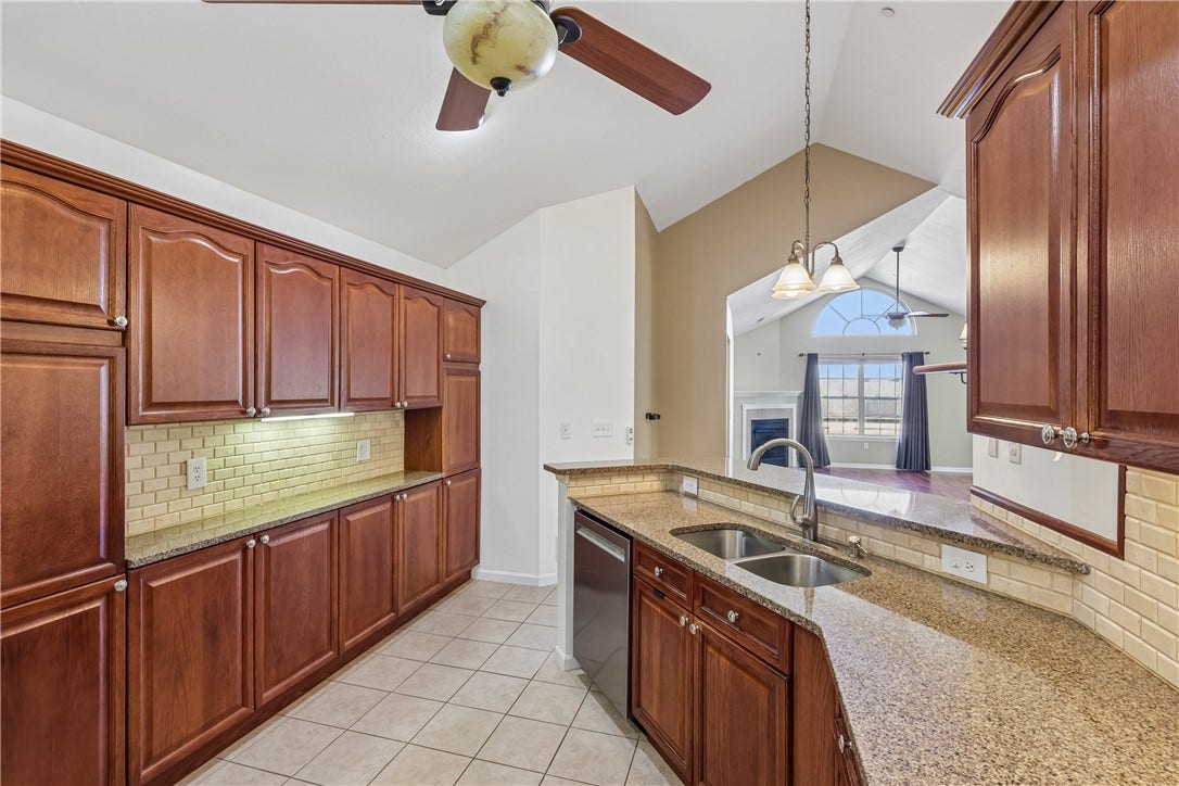 2501 Golf Course Drive, #2501, Washington, PA 15301