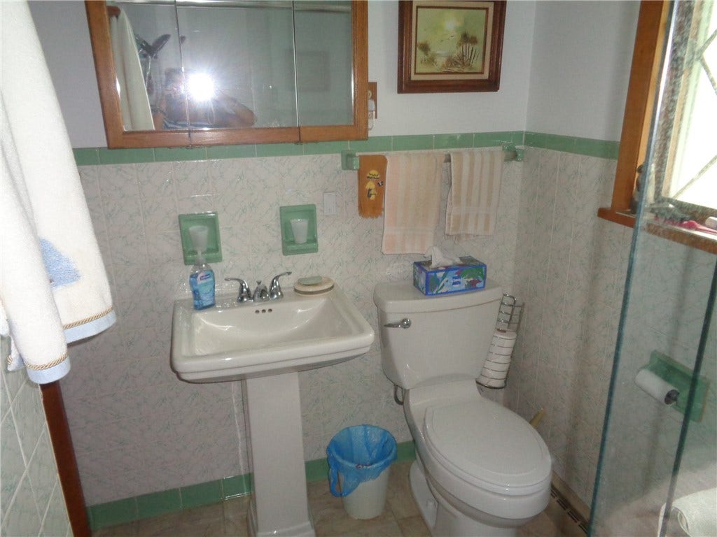 781 Homestead Ave, Scottdale, PA 15683