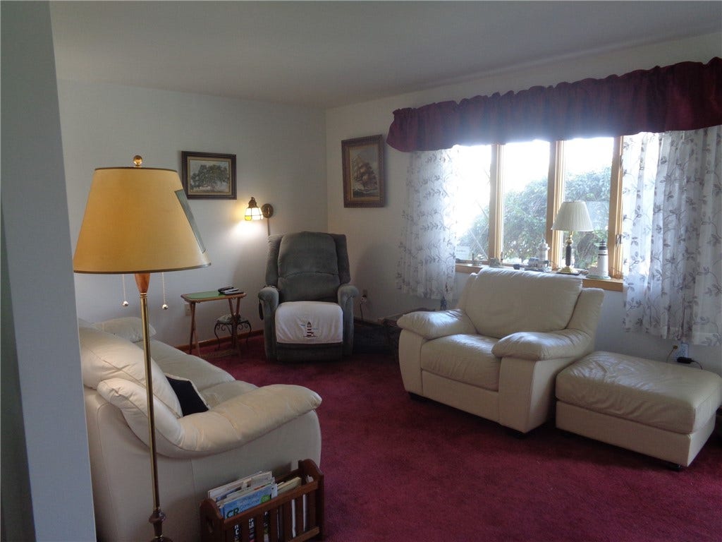 781 Homestead Ave, Scottdale, PA 15683