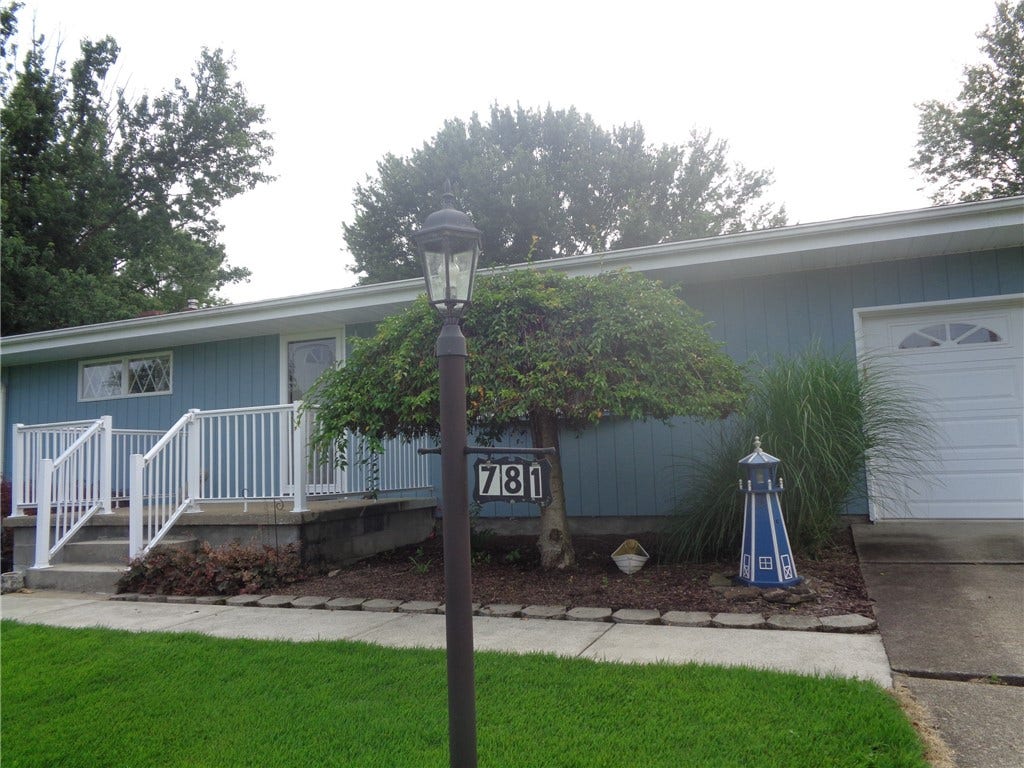 781 Homestead Ave, Scottdale, PA 15683