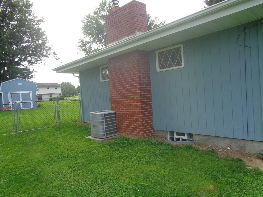 781 Homestead Ave, Scottdale, PA 15683