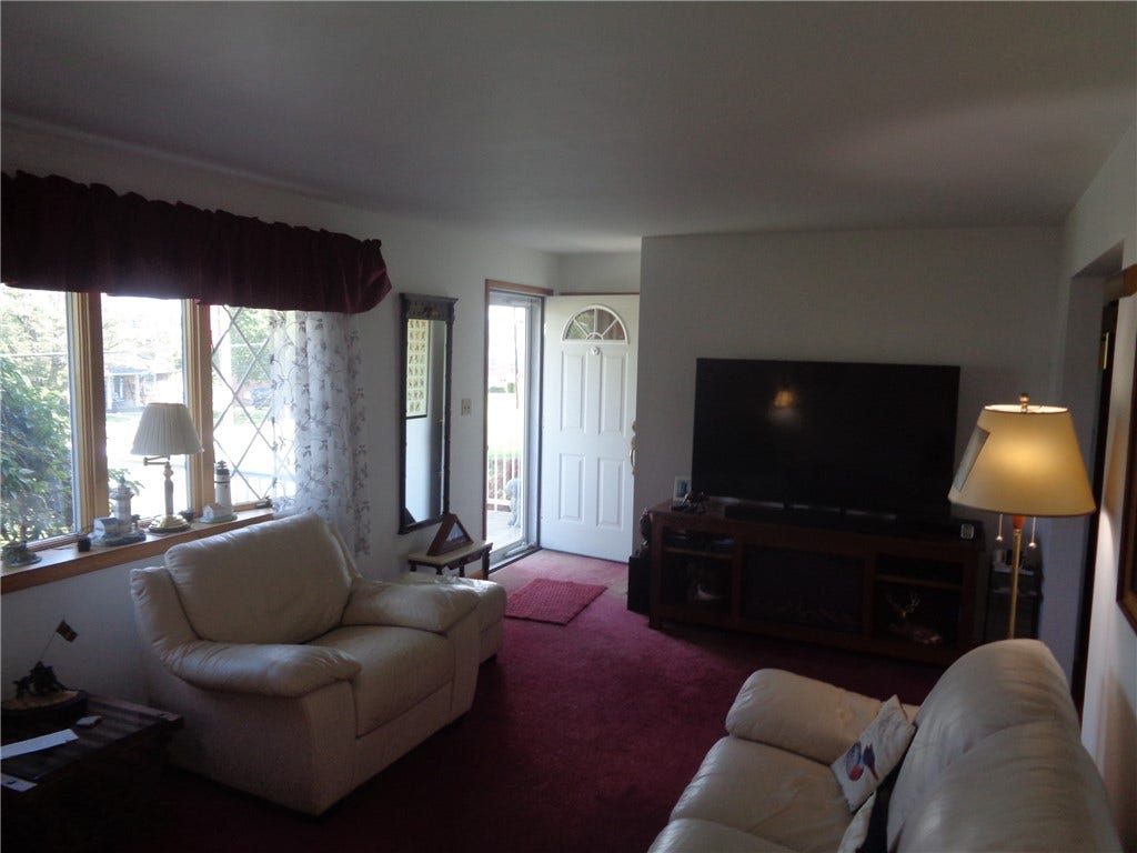781 Homestead Ave, Scottdale, PA 15683