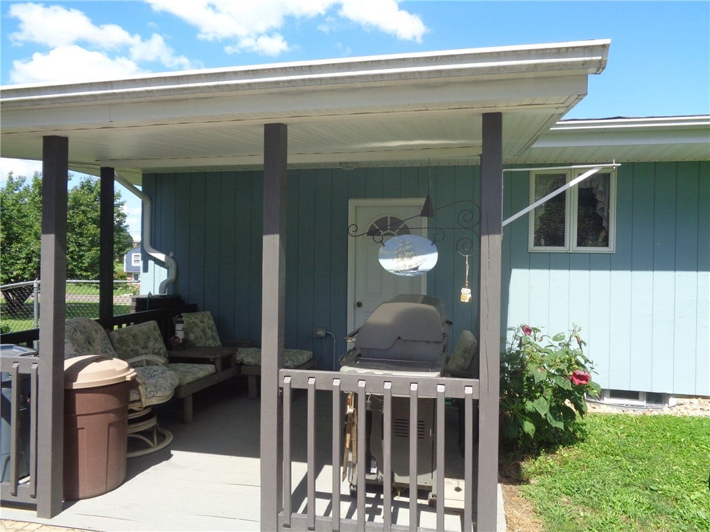 781 Homestead Ave, Scottdale, PA 15683