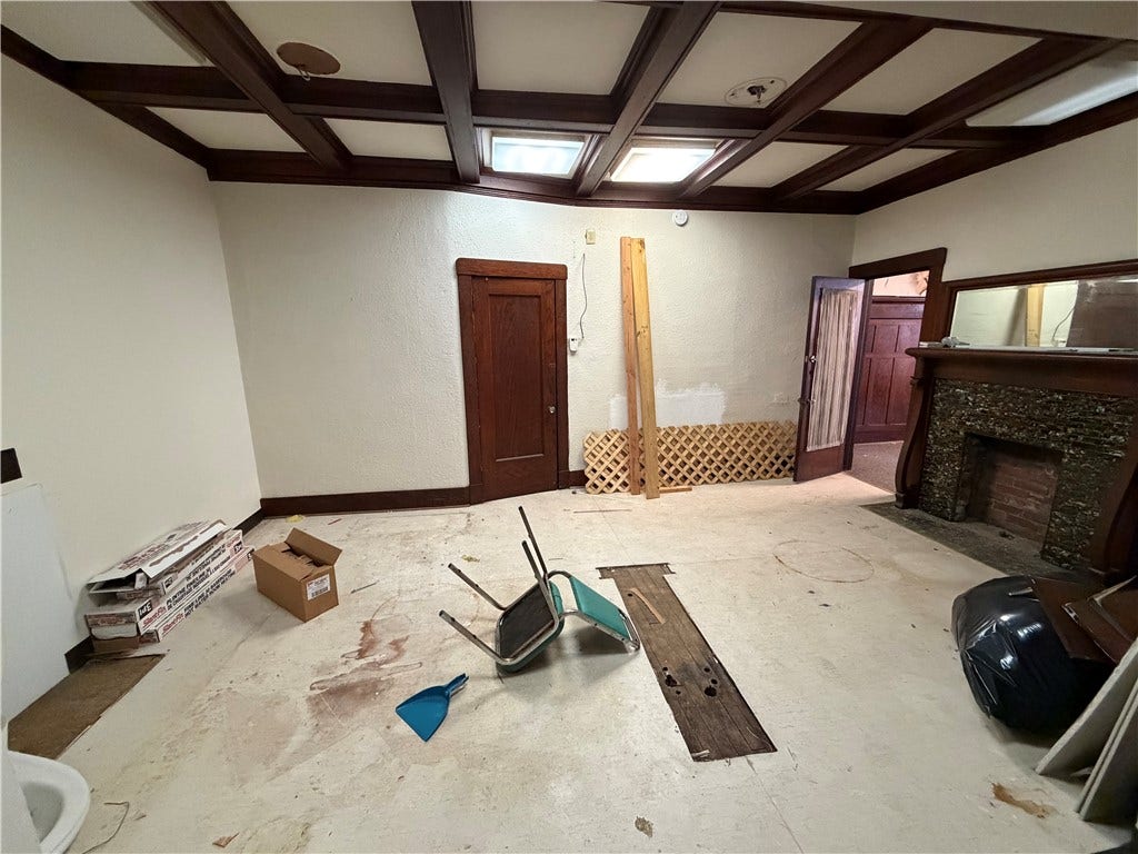 224 S 5th Street, Jeannette, PA 15644