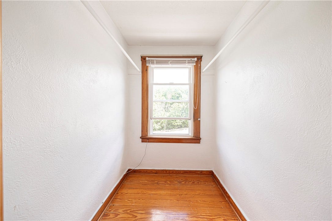 Both second floor bedrooms have small walk-in closets.