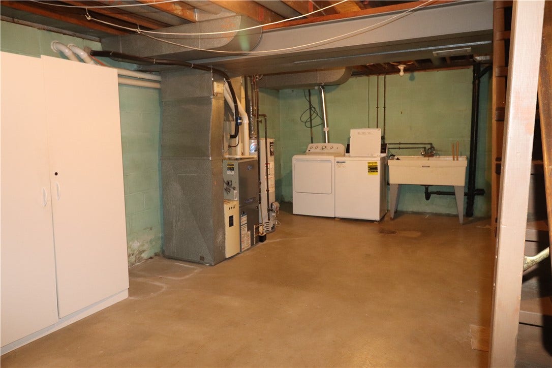 5720 Clark Ave, Bethel Park, PA 15102