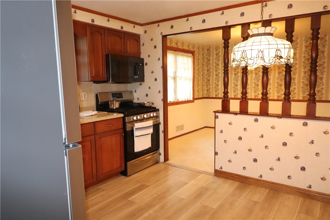 5720 Clark Ave, Bethel Park, PA 15102