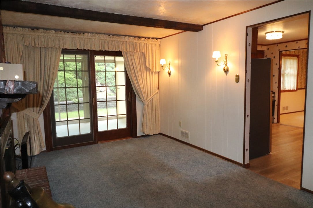 5720 Clark Ave, Bethel Park, PA 15102