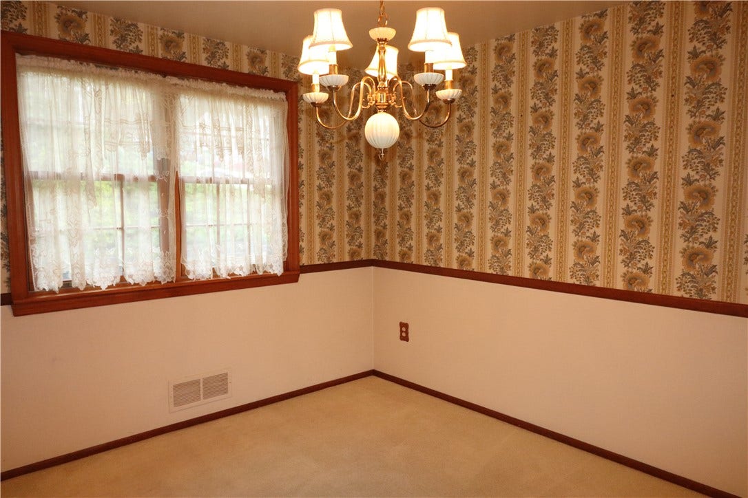 5720 Clark Ave, Bethel Park, PA 15102