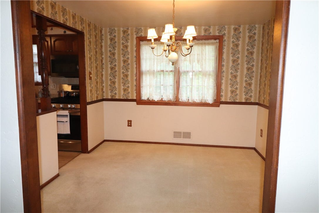 5720 Clark Ave, Bethel Park, PA 15102