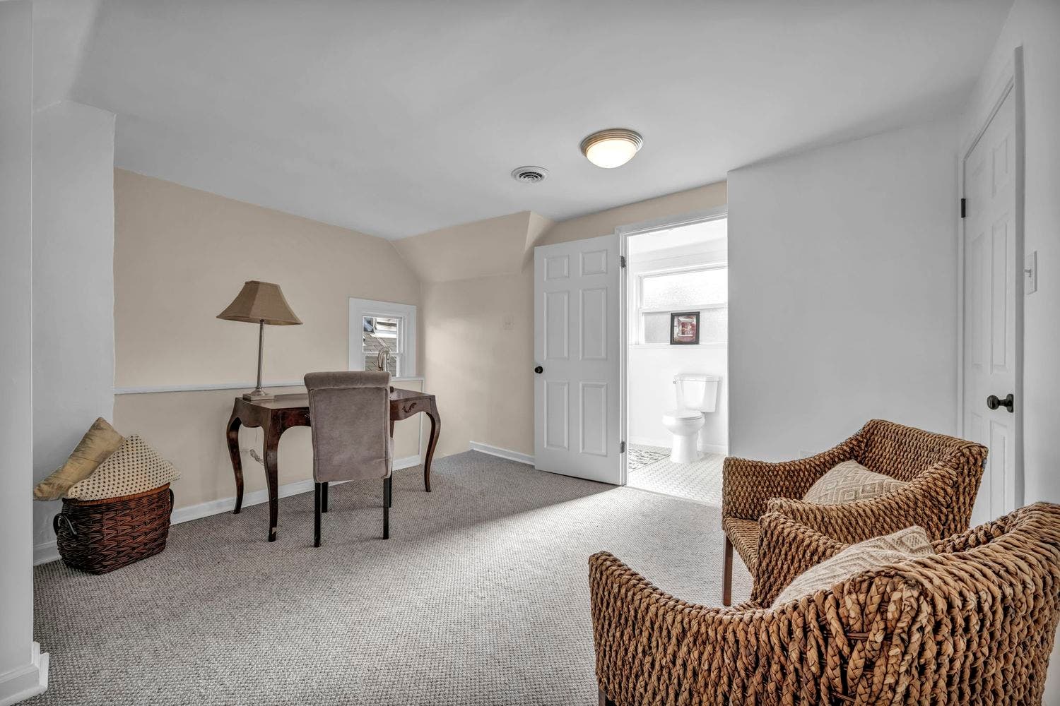 702 Bellefonte St, Pittsburgh, PA 15232 702 Bellefonte St, Pittsburgh, PA 15232