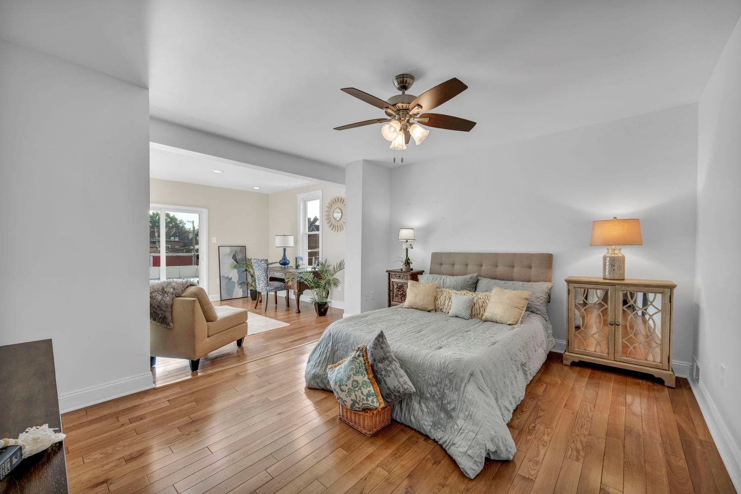 702 Bellefonte St, Pittsburgh, PA 15232 702 Bellefonte St, Pittsburgh, PA 15232