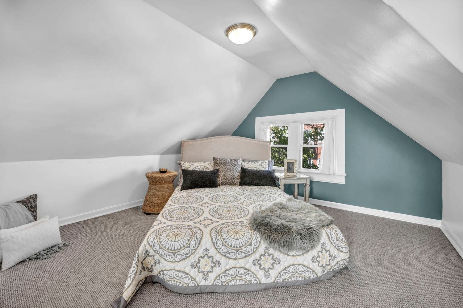 702 Bellefonte St, Pittsburgh, PA 15232 702 Bellefonte St, Pittsburgh, PA 15232