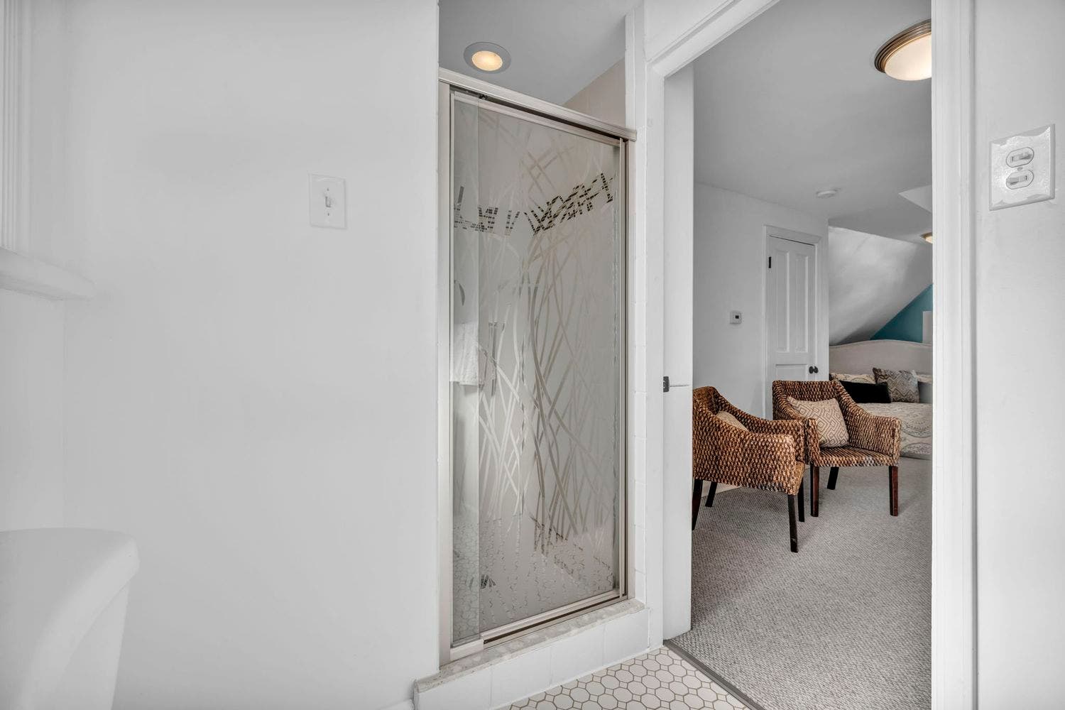 702 Bellefonte St, Pittsburgh, PA 15232 702 Bellefonte St, Pittsburgh, PA 15232