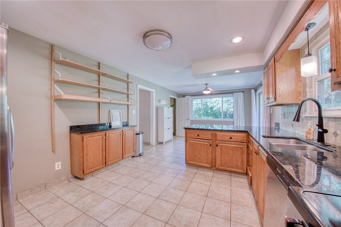 36 S Collinwood Dr, Pittsburgh, PA 15215 36 S Collinwood Dr, Pittsburgh, PA 15215