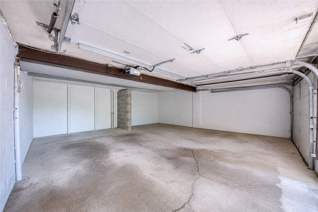 36 S Collinwood Dr, Pittsburgh, PA 15215 36 S Collinwood Dr, Pittsburgh, PA 15215