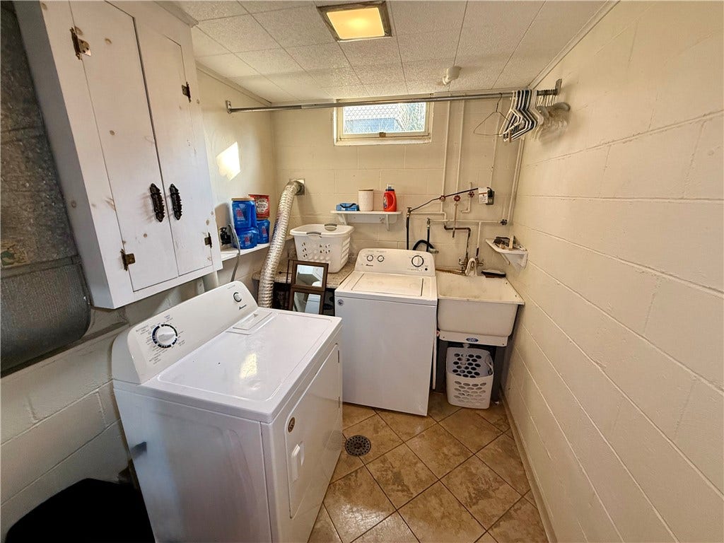 601 Stauffer Ave, Scottdale, PA 15683