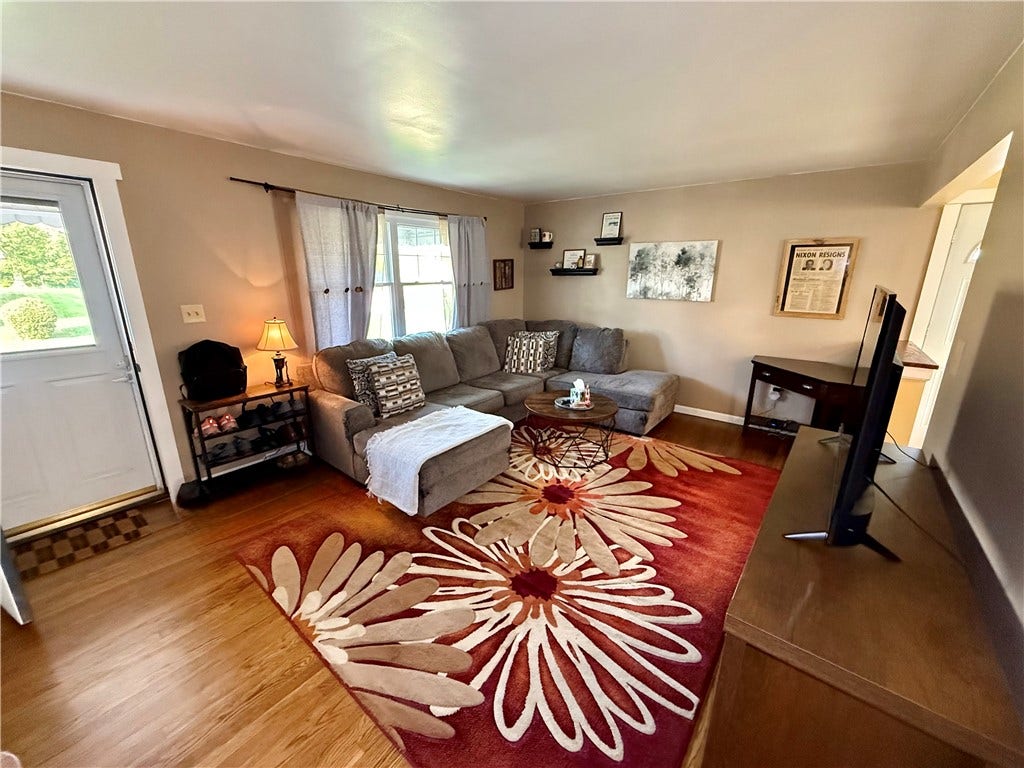 601 Stauffer Ave, Scottdale, PA 15683