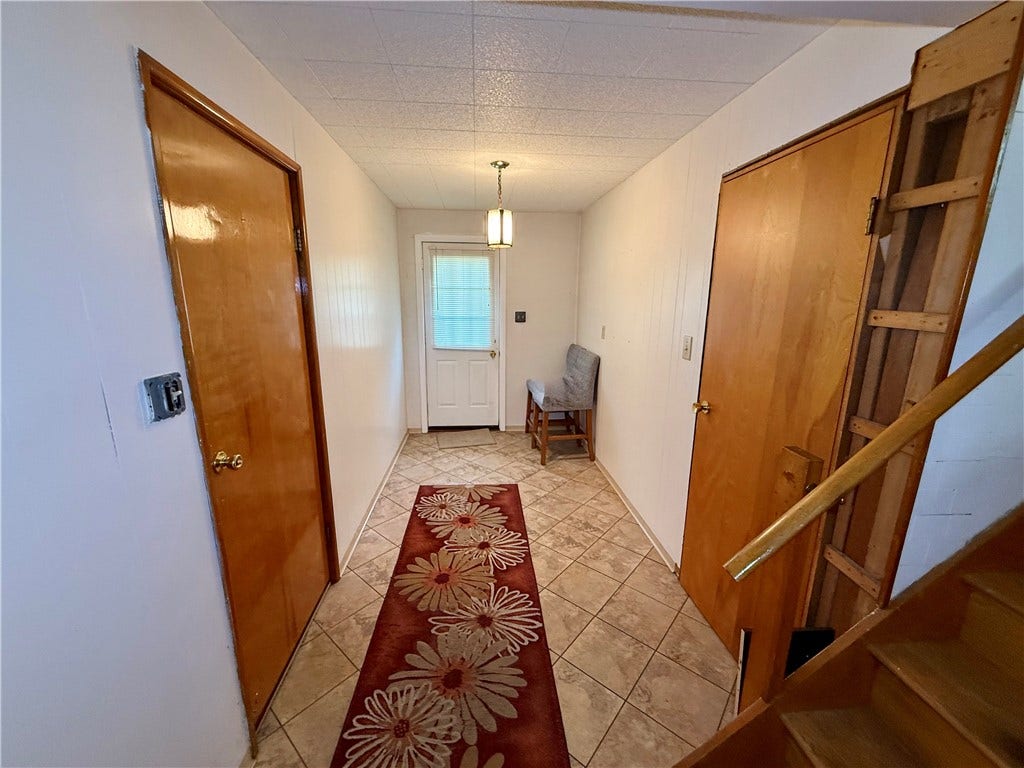 601 Stauffer Ave, Scottdale, PA 15683