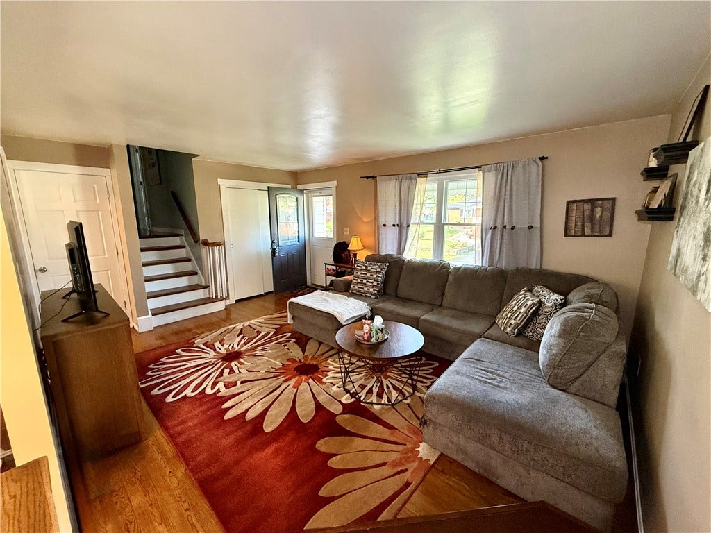601 Stauffer Ave, Scottdale, PA 15683