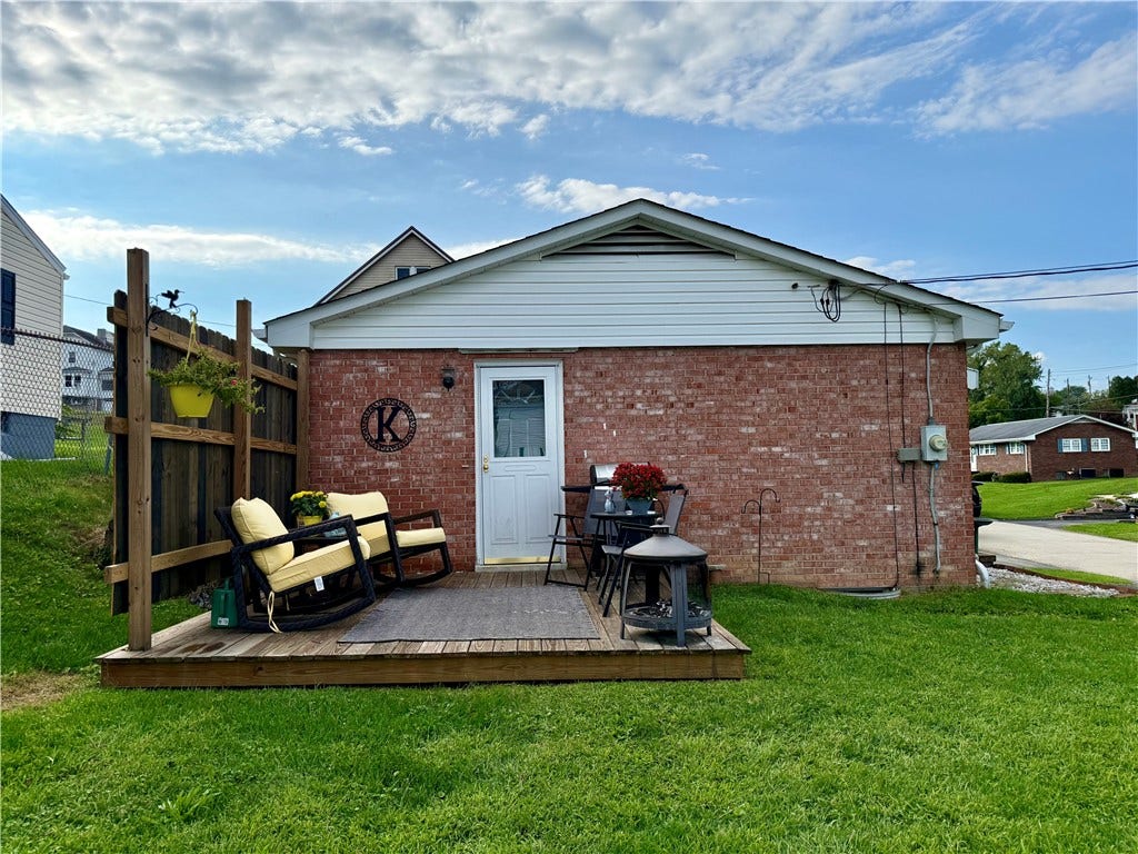 601 Stauffer Ave, Scottdale, PA 15683
