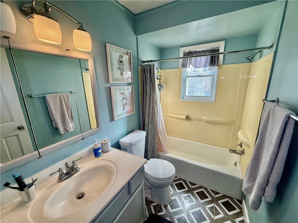 601 Stauffer Ave, Scottdale, PA 15683