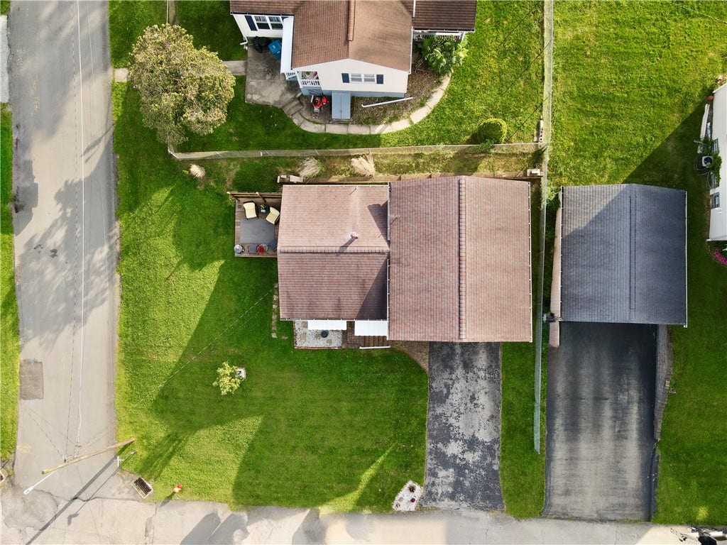 601 Stauffer Ave, Scottdale, PA 15683