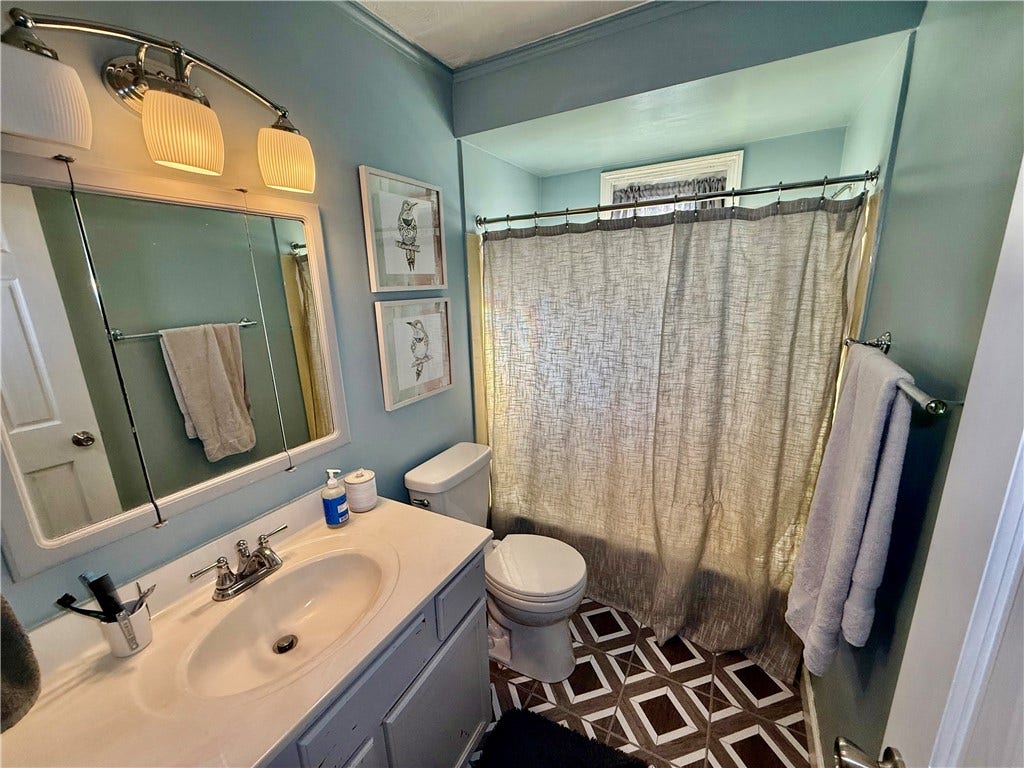 601 Stauffer Ave, Scottdale, PA 15683