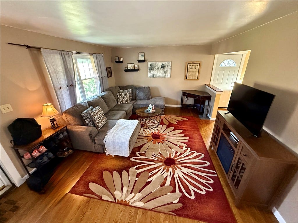 601 Stauffer Ave, Scottdale, PA 15683