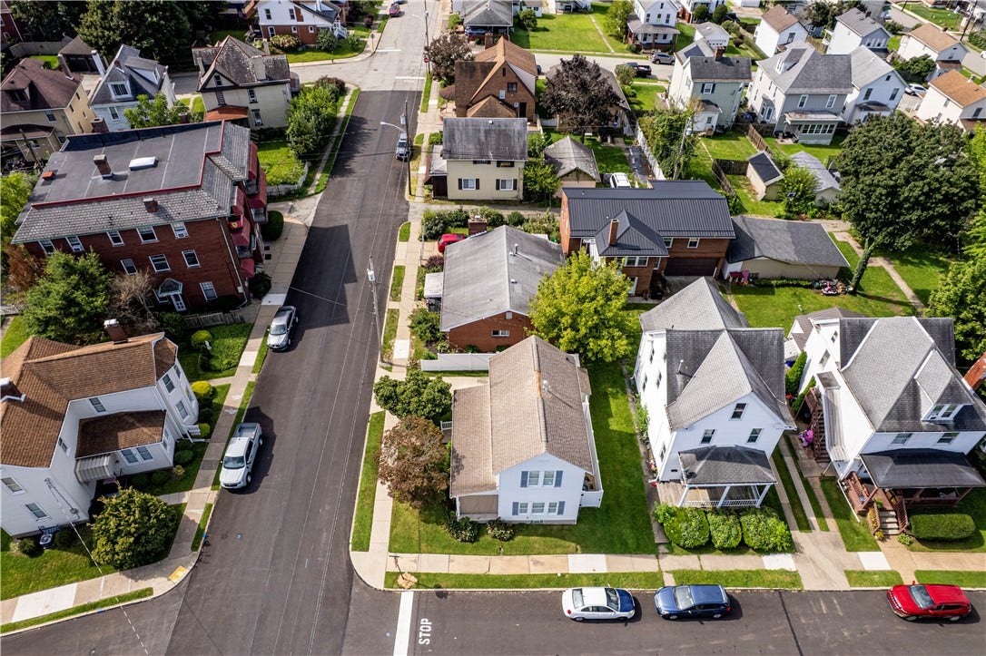 322 TREMONT AVENUE, Greensburg, PA 15601