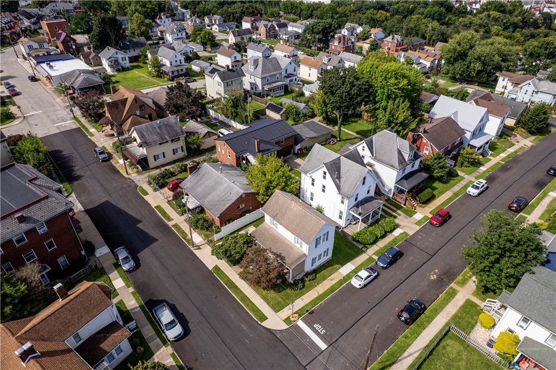 322 TREMONT AVENUE, Greensburg, PA 15601