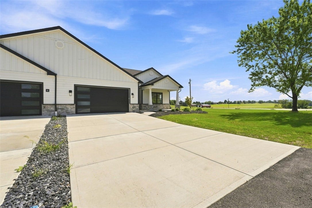 1167 Valley Club, #115, Irwin, PA 15642