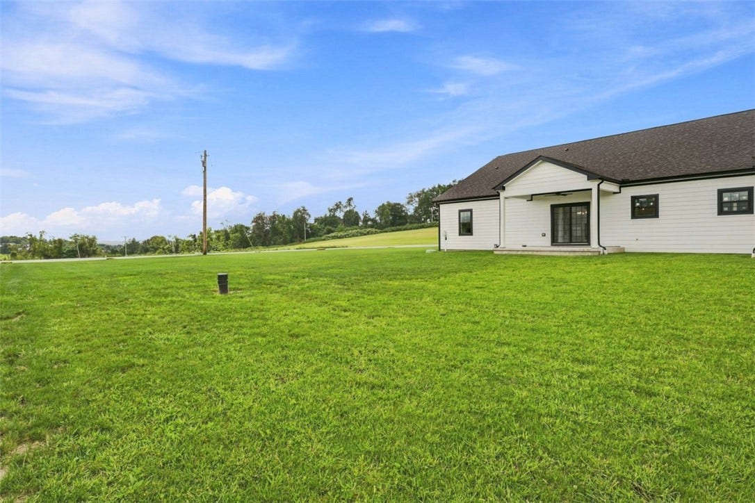 1167 Valley Club, #115, Irwin, PA 15642