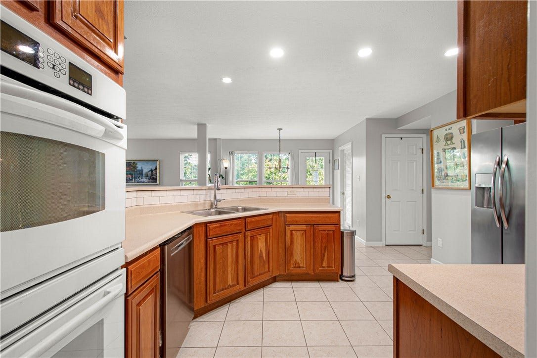 104 Great Rock Drive, Bethel Park, PA 15102