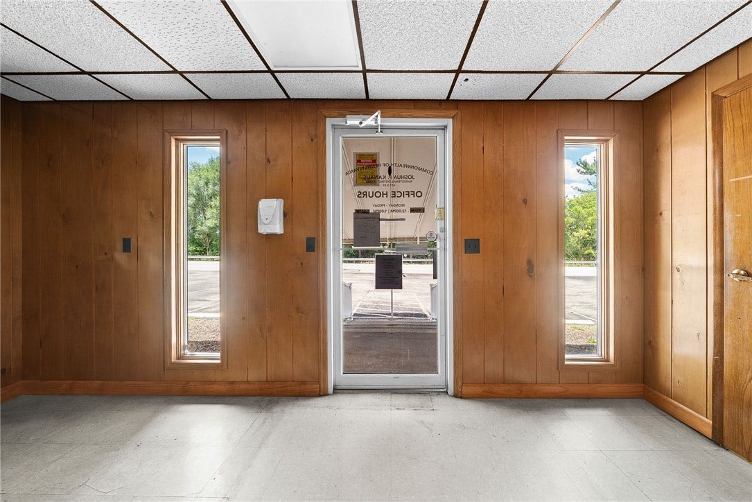 685 National Pike W., Brownsville, PA 15417