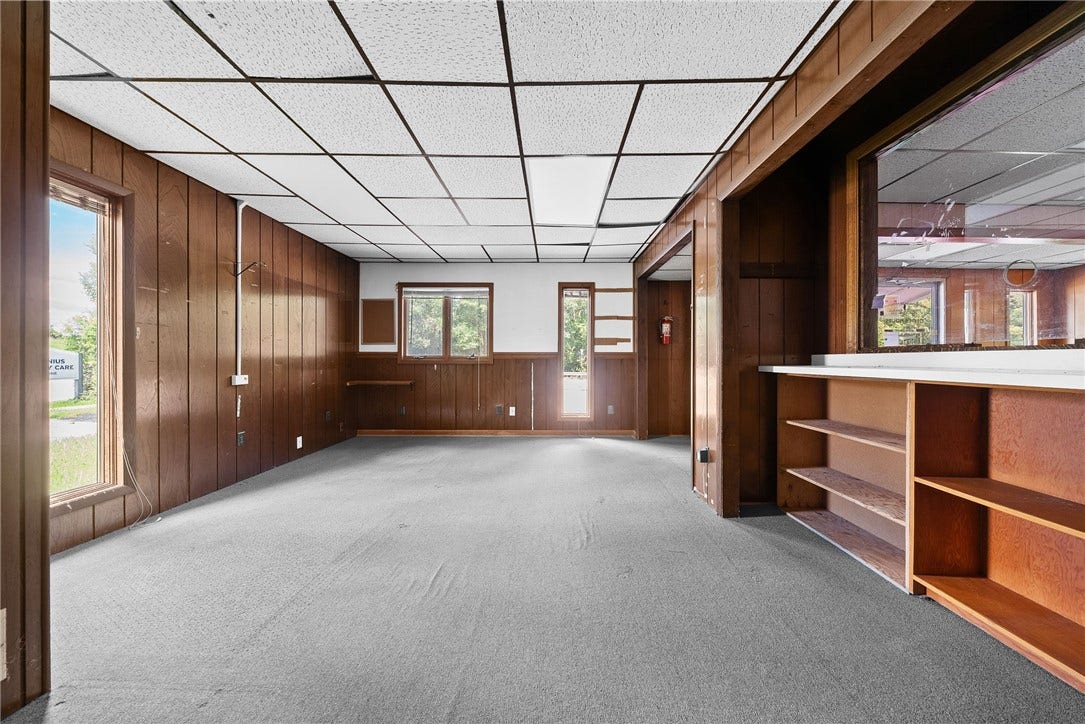 685 National Pike W., Brownsville, PA 15417