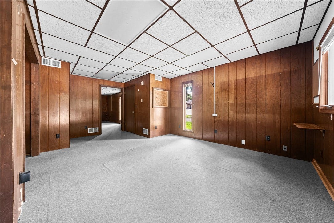 685 National Pike W., Brownsville, PA 15417